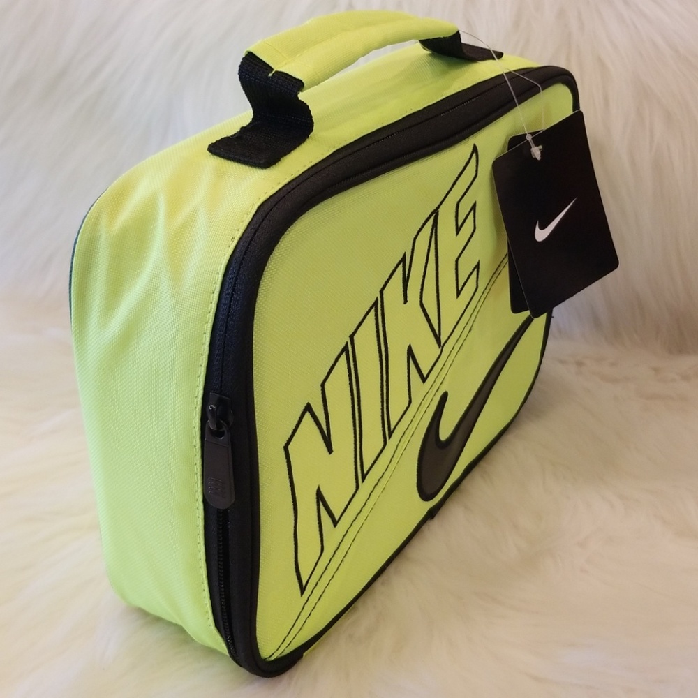 Nike Insulated Lunch Bag - Picture 4 of 8